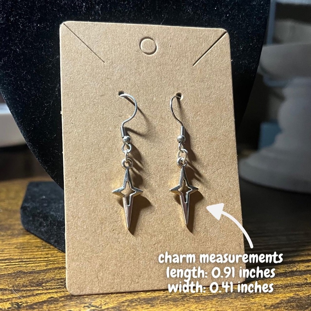 handmade y2k silver mini sparkly star fish hook dangle earrings - Picture 3 of 4